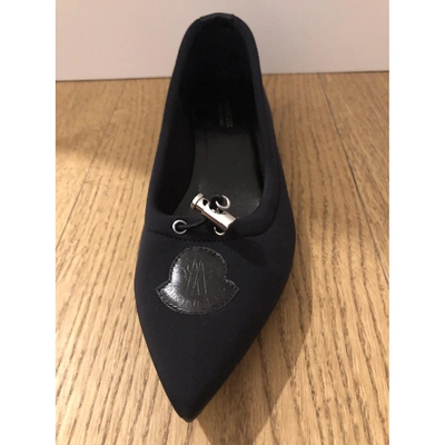 Pre-owned Moncler Ballet Flats In Black