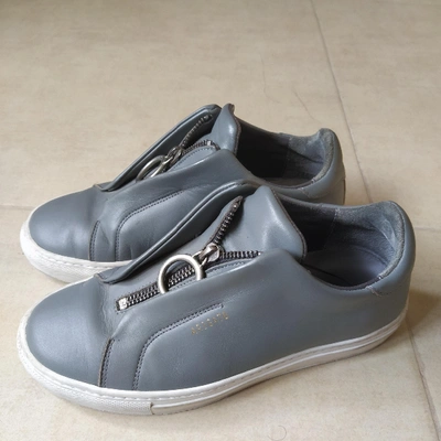 Pre-owned Axel Arigato Leather Trainers In Grey