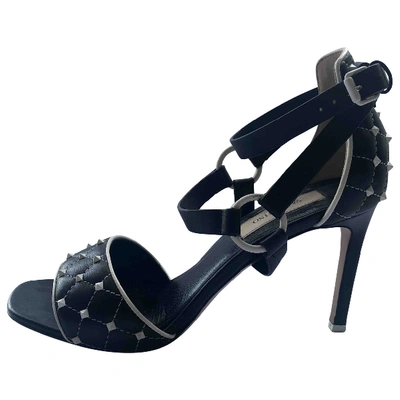 Pre-owned Valentino Garavani Leather Sandals In Black