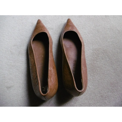 Pre-owned Celine Leather Ballet Flats In Camel