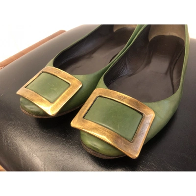 Pre-owned Roger Vivier Leather Ballet Flats In Green