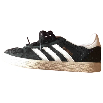 Pre-owned Adidas Originals Gazelle Leather Trainers In Black