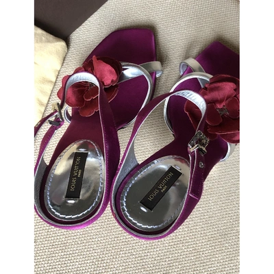 Pre-owned Louis Vuitton Cloth Sandals In Burgundy