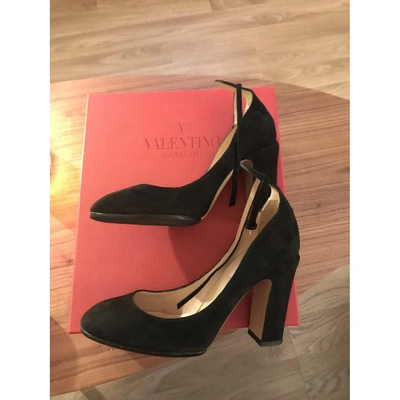 Pre-owned Valentino Garavani Tango Black Suede Heels