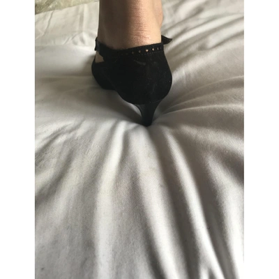 Pre-owned Saint Laurent Velvet Heels In Black