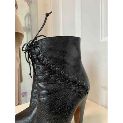 Pre-owned Alaïa Leather Ankle Boots In Black