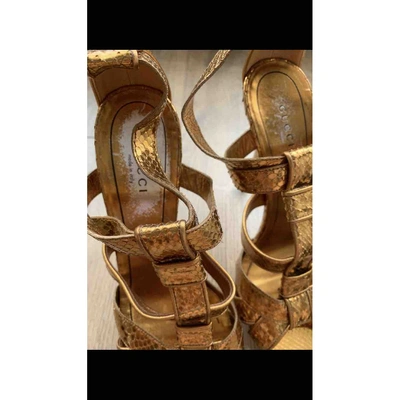 Pre-owned Gucci Gold Python Heels