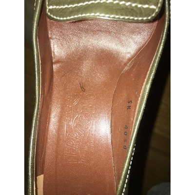Pre-owned Ferragamo Leather Heels In Khaki