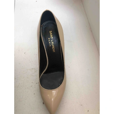 Pre-owned Saint Laurent Janis Beige Patent Leather Heels