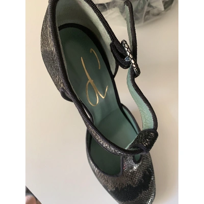 Pre-owned Paola D'arcano Leather Heels