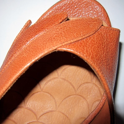 Pre-owned Chie Mihara Camel Leather Sandals