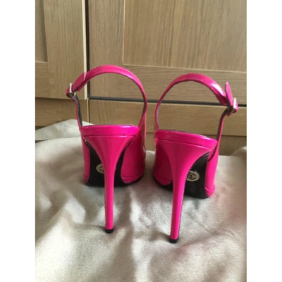 Pre-owned Roberto Cavalli Patent Leather Sandals In Pink