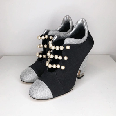 Pre-owned Chanel Cloth Ankle Boots In Black