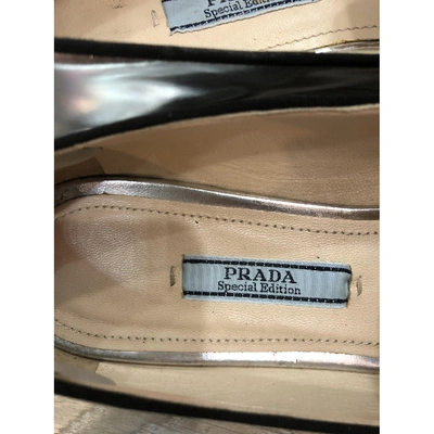 Pre-owned Prada Leather Flats In Metallic