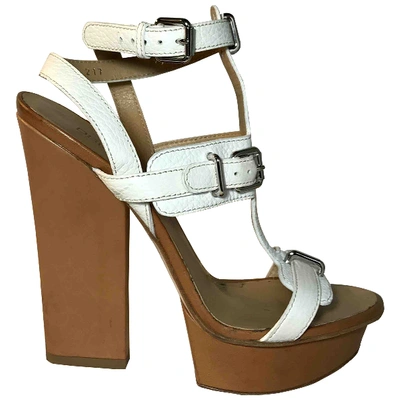 Pre-owned Dsquared2 Leather Sandals In White
