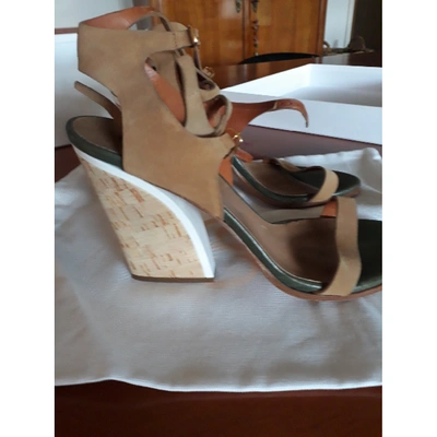 Pre-owned Chloé Sandals In Beige