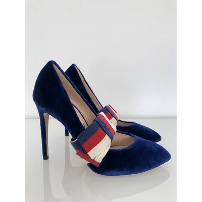Pre-owned Gucci Sylvie Blue Velvet Heels