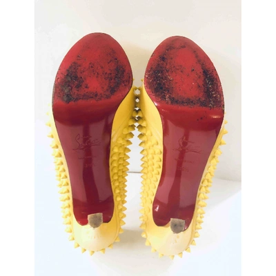 Pre-owned Christian Louboutin Bianca Patent Leather Heels In Yellow
