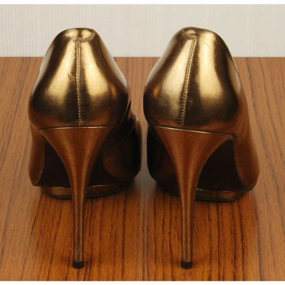 Pre-owned French Connection Leather Heels In Gold