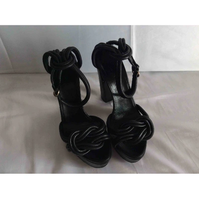 Pre-owned Gucci Leather Sandals In Black