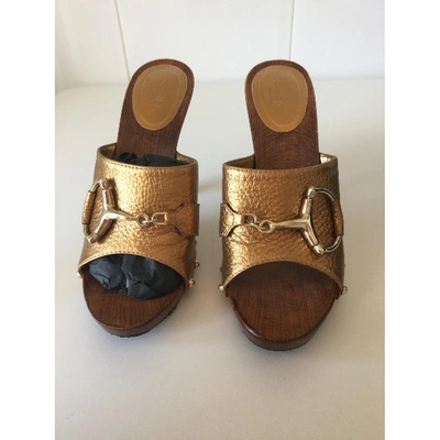 Pre-owned Gucci Gold Leather Mules & Clogs