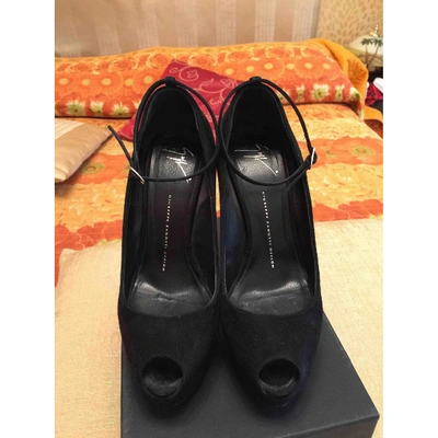 Pre-owned Giuseppe Zanotti Heels In Black