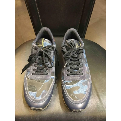 Pre-owned Valentino Garavani Cloth Trainers In Blue