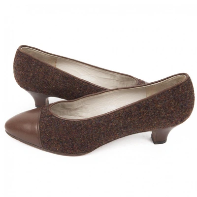 Pre-owned Chanel Leather Ballet Flats In Brown