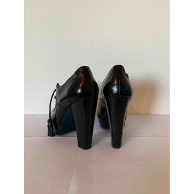 Pre-owned Tommy Hilfiger Leather Heels In Black