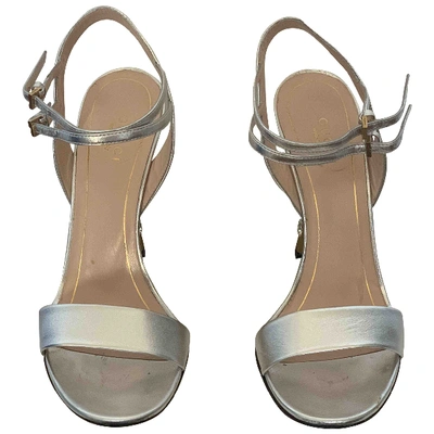 Pre-owned Gucci Leather Sandals In Metallic