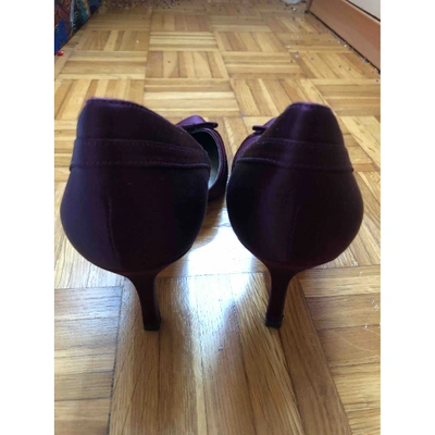 Pre-owned Ann Taylor Cloth Heels In Burgundy