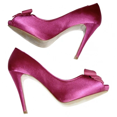 Pre-owned Kurt Geiger Cloth Heels In Pink