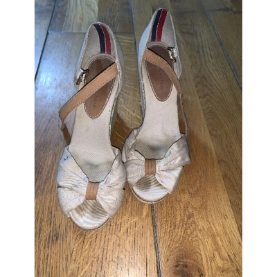Pre-owned Tommy Hilfiger Cloth Heels In Beige