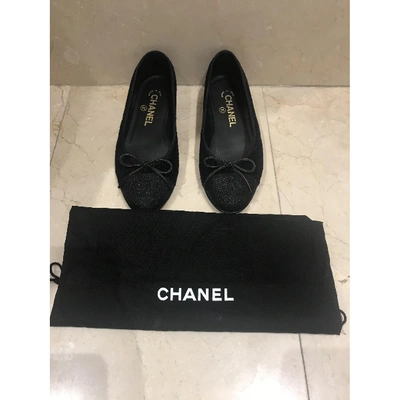 Pre-owned Chanel Velvet Ballet Flats In Black