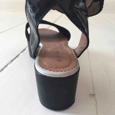 Pre-owned Minimarket Leather Sandal In Black