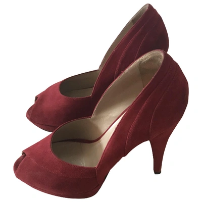 Pre-owned Valentino Garavani Red Suede Heels