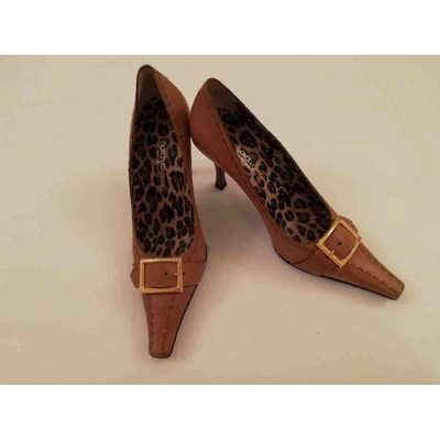 Pre-owned Dolce & Gabbana Camel Leather Heels
