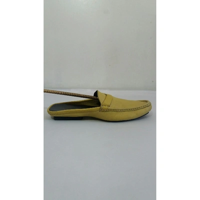 Pre-owned Gucci Leather Mules & Clogs In Yellow