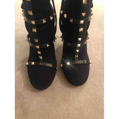 Pre-owned Valentino Garavani Rockstud Black Cloth Ankle Boots