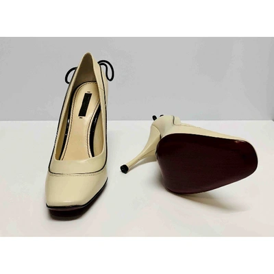 Pre-owned Louis Vuitton Beige Leather Heels