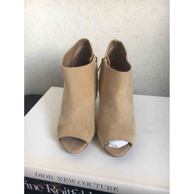 BURBERRY Pre-owned Leather Heels In Beige