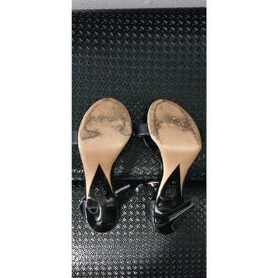 Pre-owned Versace Leather Sandals In Black