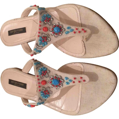 Pre-owned Sergio Rossi Cloth Flip Flops In Beige