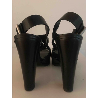 Pre-owned Sartore Leather Sandals In Black