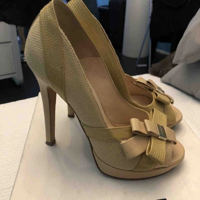 Pre-owned Versace Cloth Heels In Beige