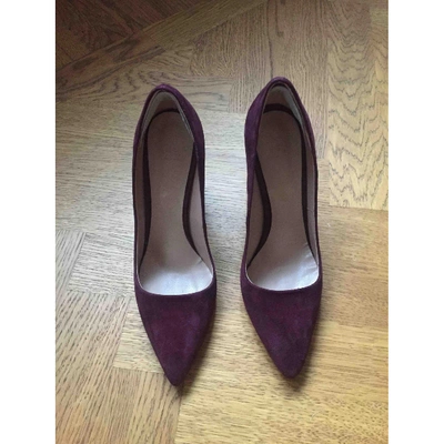 Pre-owned Iris & Ink Heels In Burgundy