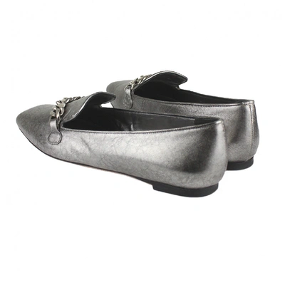 Pre-owned Alexander Mcqueen Silver Leather Flats