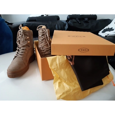 Pre-owned Tod's Ecru Suede Ankle Boots