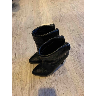 Pre-owned Alexander Mcqueen Leather Heels In Black