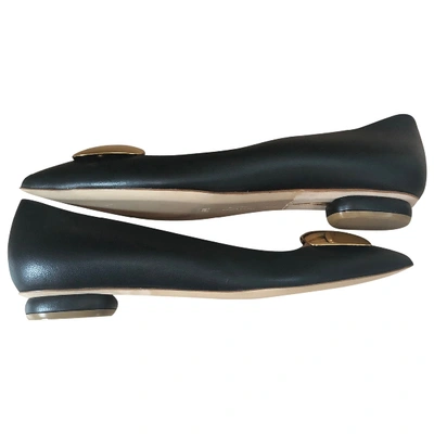 Pre-owned Rupert Sanderson Leather Flats In Black
